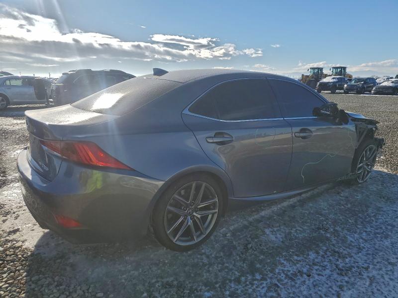 Фото 3 - LEXUS IS