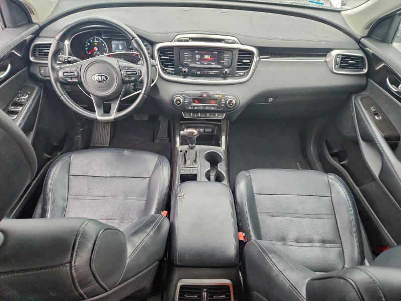 Фото 8 - KIA SORENTO