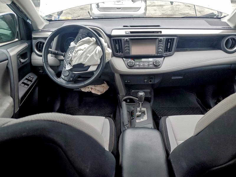 Фото 8 - TOYOTA RAV4