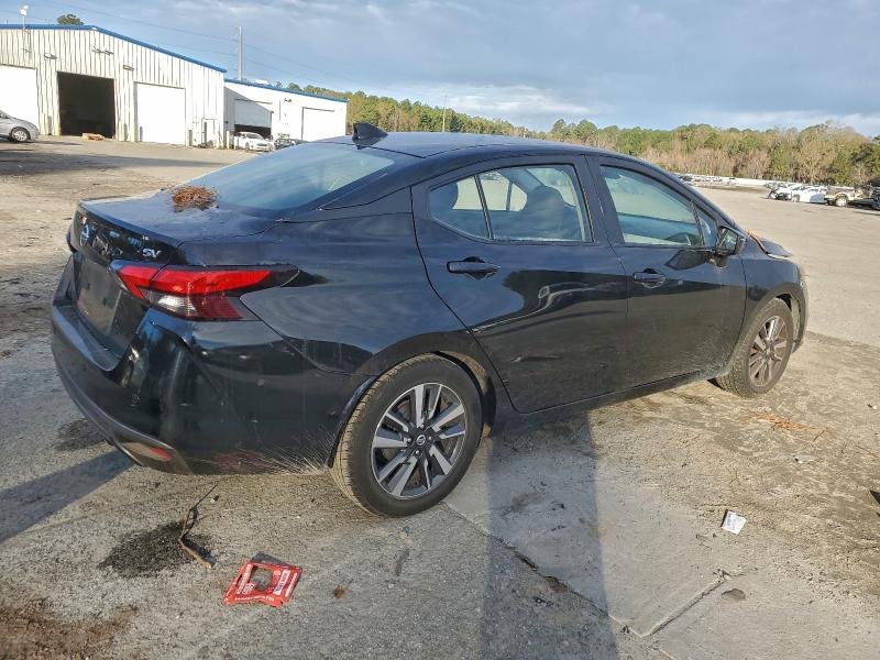 Фото 3 - NISSAN VERSA