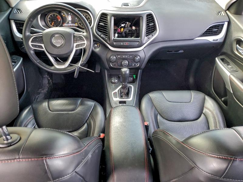 Фото 8 - JEEP CHEROKEE