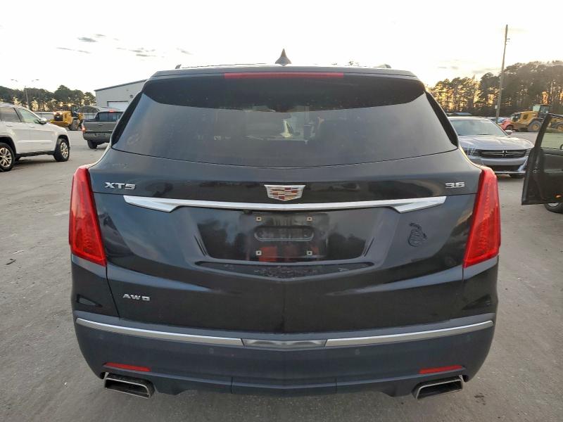 Фото 6 - CADILLAC XT5