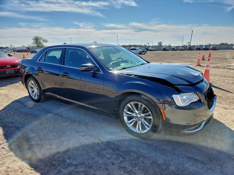 Фото 4 - CHRYSLER 300
