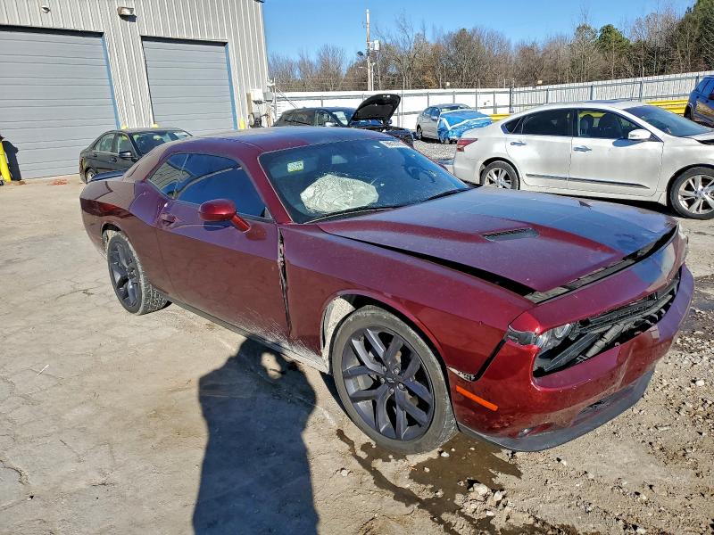 Фото 4 - DODGE CHALLENGER