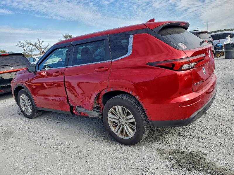 Фото 2 - MITSUBISHI OUTLANDER