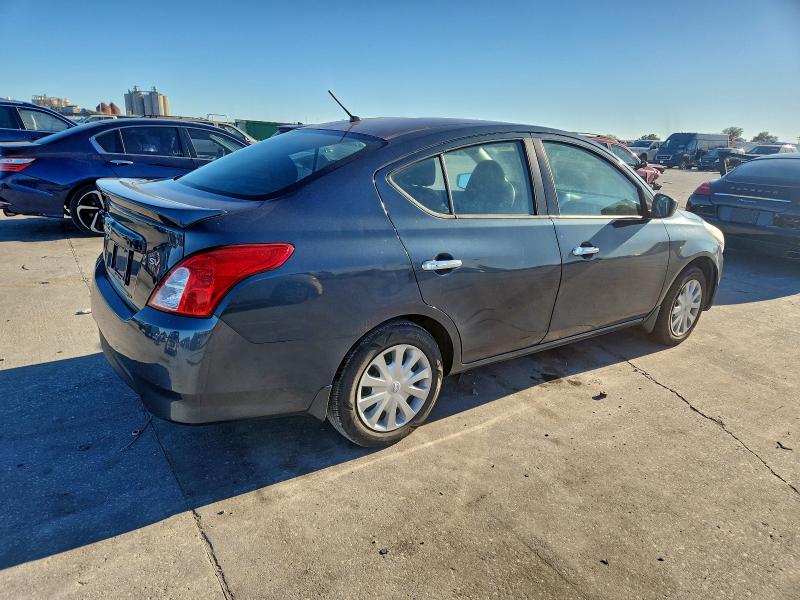 Фото 3 - NISSAN VERSA
