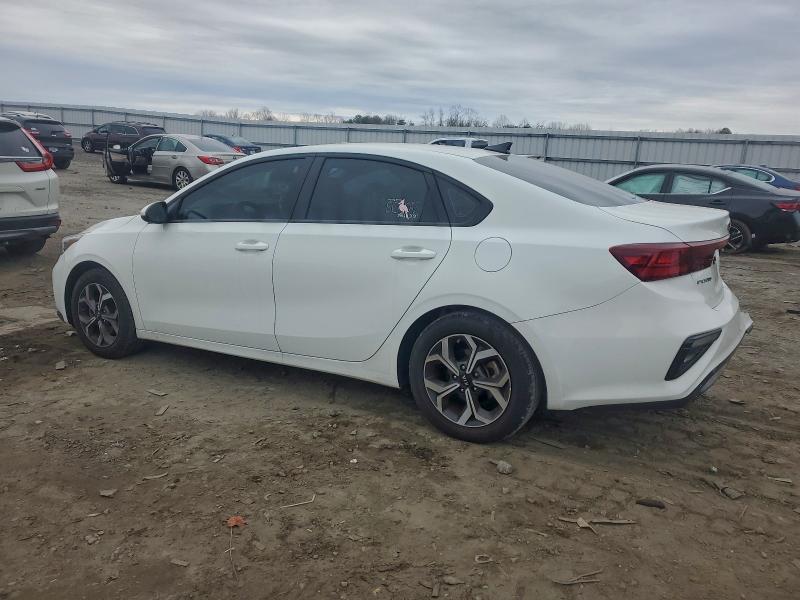 Фото 2 - KIA FORTE