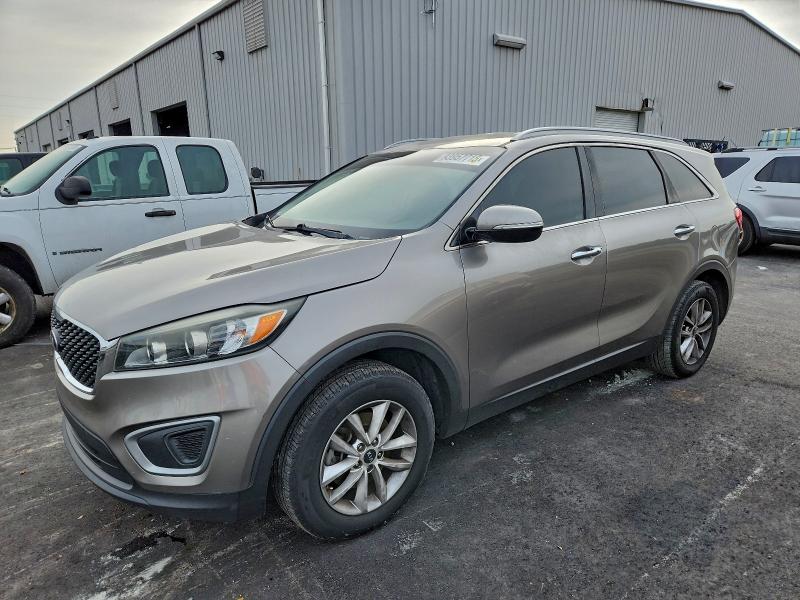 Фото 1 - KIA SORENTO