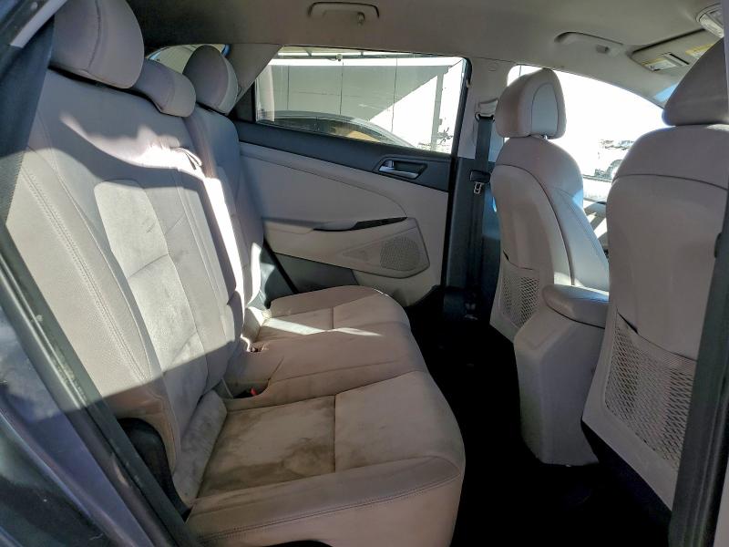 Фото 11 - HYUNDAI TUCSON