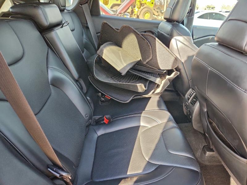 Фото 11 - JEEP GRAND CHER