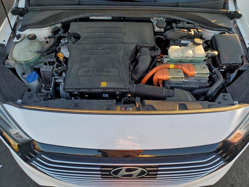 Фото 11 - HYUNDAI IONIQ