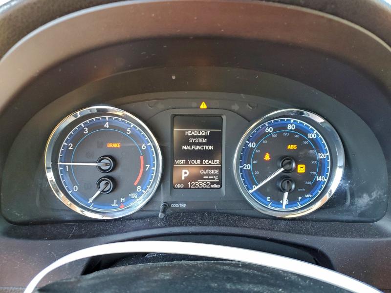 Фото 9 - TOYOTA COROLLA