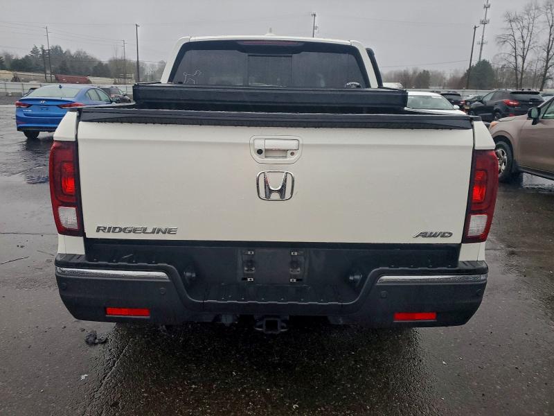 Фото 6 - HONDA RIDGELINE