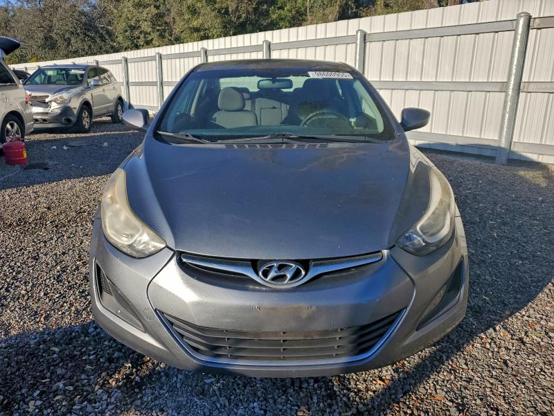 Фото 5 - HYUNDAI ELANTRA