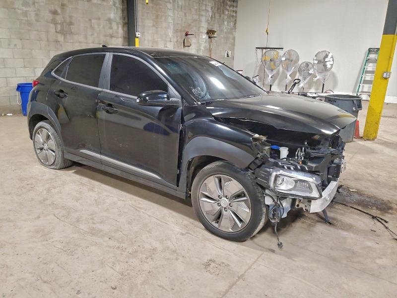 Фото 4 - HYUNDAI KONA