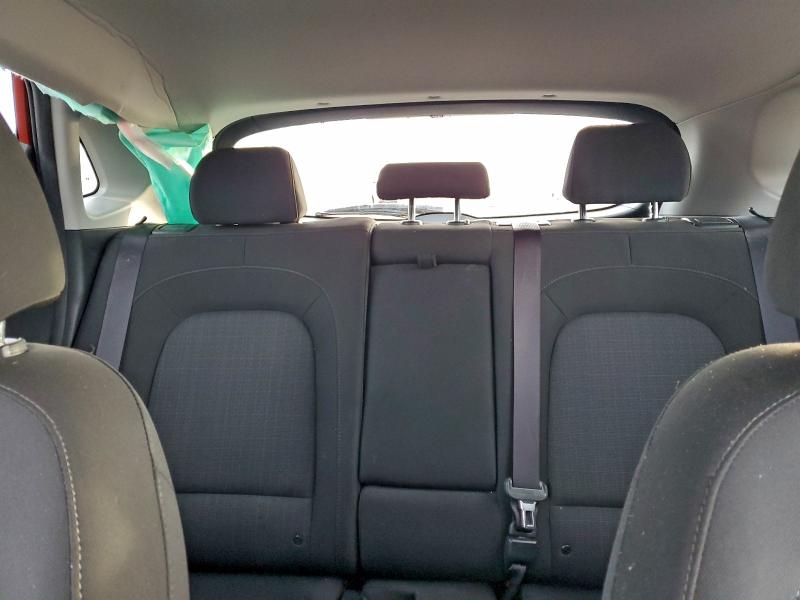 Фото 10 - HYUNDAI KONA