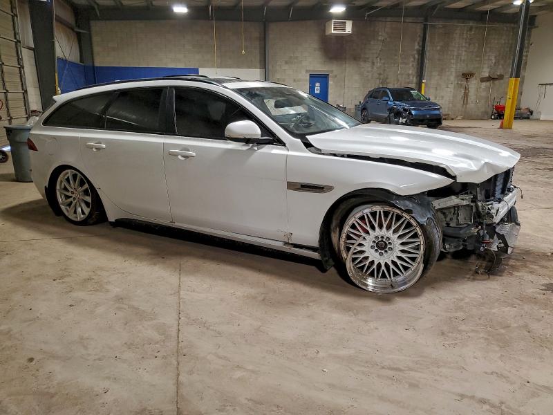 Фото 4 - JAGUAR XF