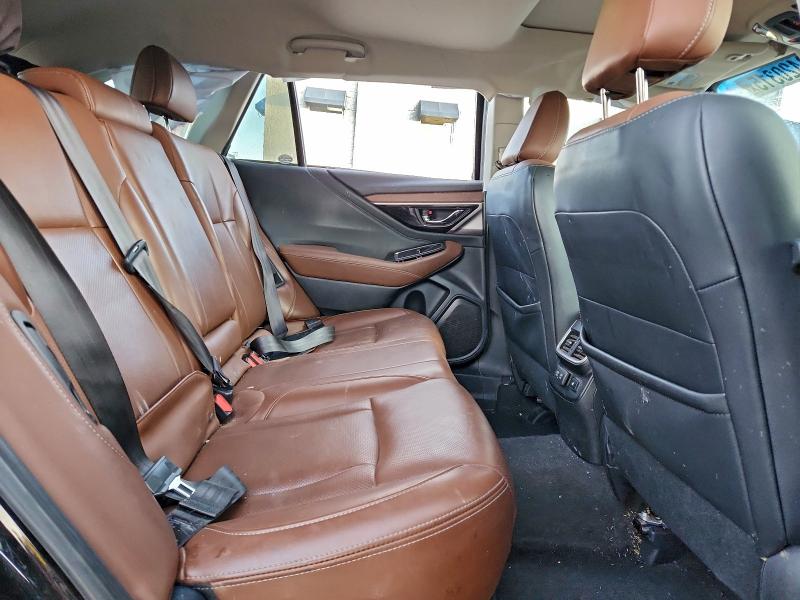 Фото 10 - SUBARU OUTBACK