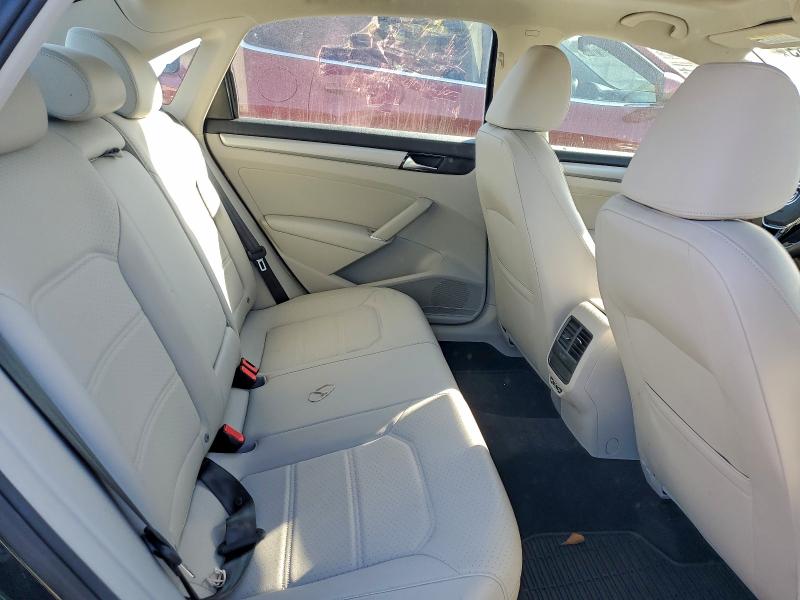 Фото 10 - VOLKSWAGEN PASSAT