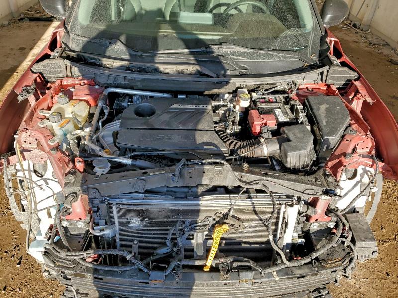 Фото 12 - NISSAN ROGUE