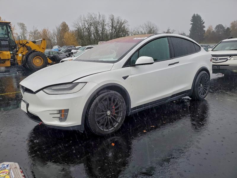 Фото 1 - TESLA MODEL X