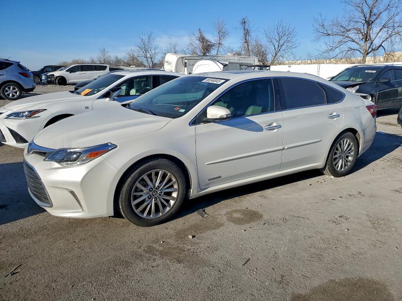 Фото 1 - TOYOTA AVALON