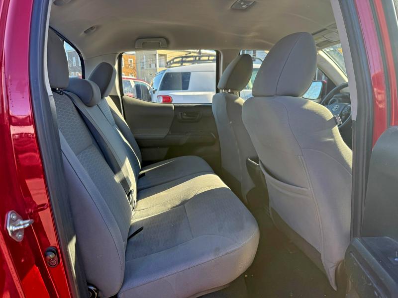 Фото 6 - TOYOTA TACOMA