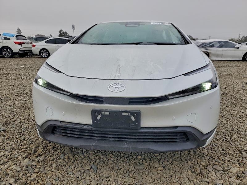 Фото 5 - TOYOTA PRIUS