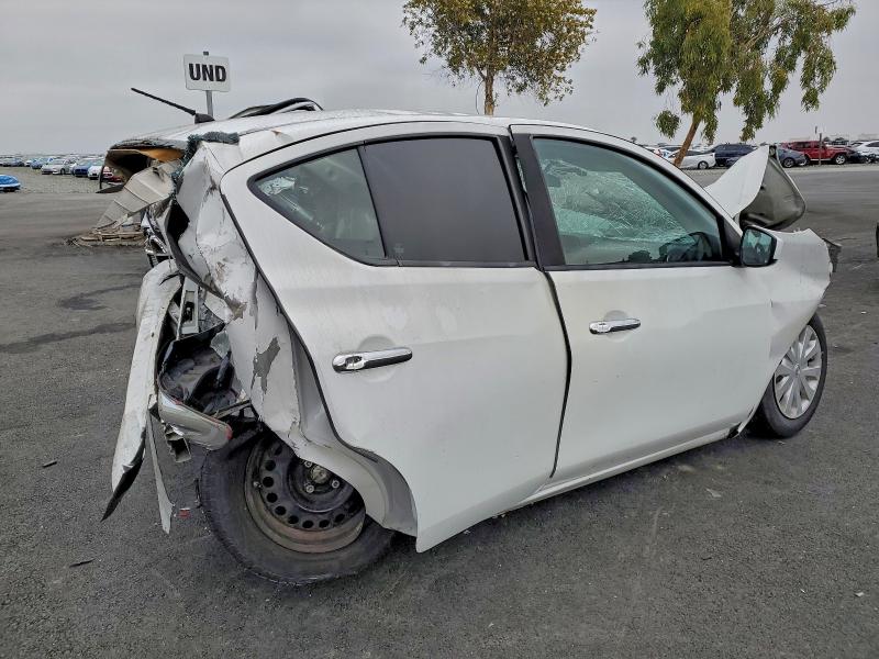 Фото 3 - NISSAN VERSA