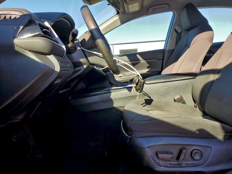 Фото 7 - TOYOTA CAMRY