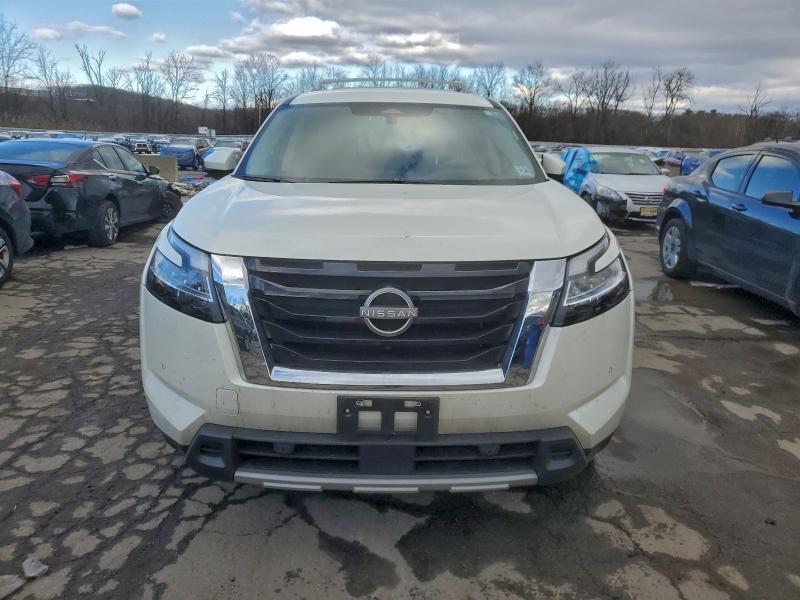 Фото 5 - NISSAN PATHFINDER