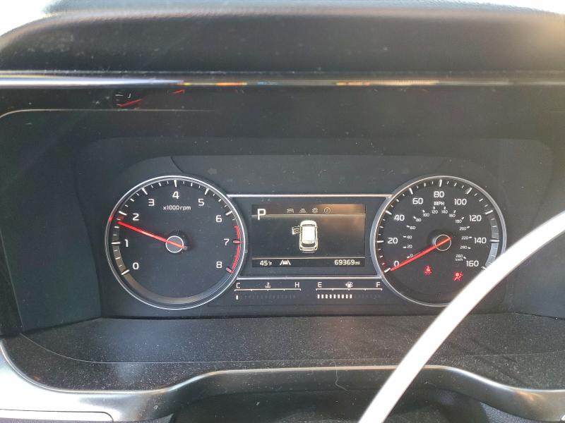 Фото 9 - KIA SORENTO