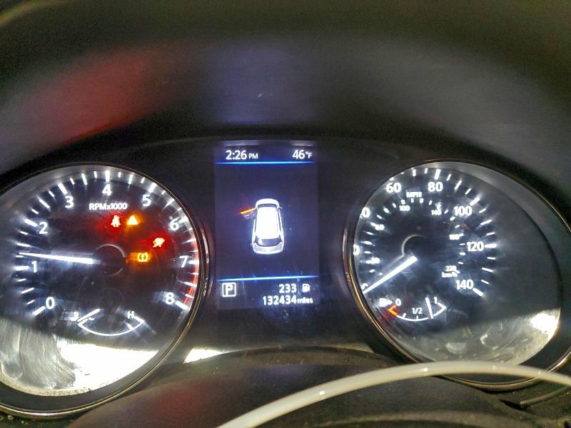 Фото 9 - NISSAN ROGUE