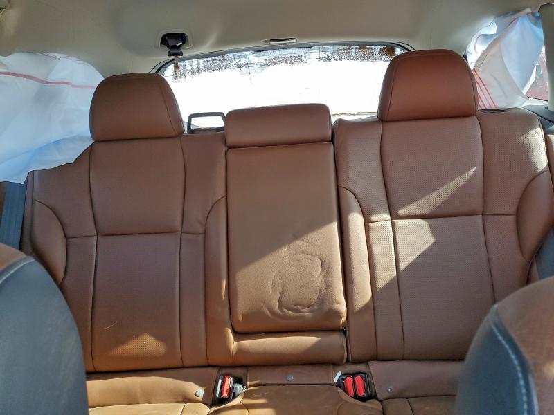 Фото 10 - SUBARU OUTBACK