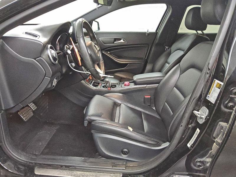 Фото 7 - MERCEDES-BENZ GLA-CLASS