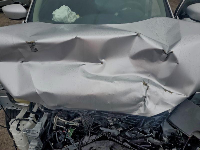 Фото 11 - NISSAN ROGUE