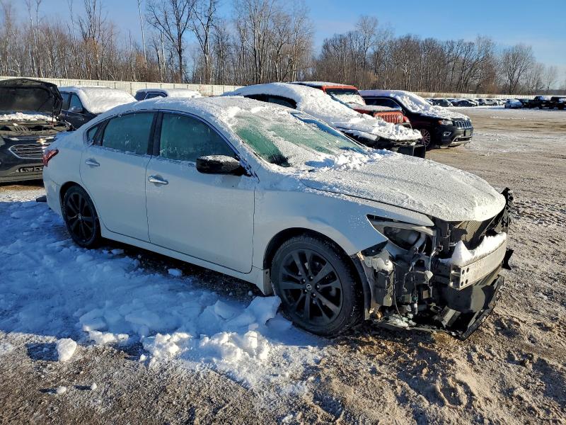 Фото 4 - NISSAN ALTIMA