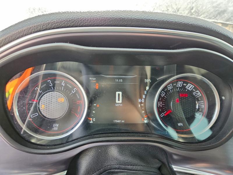 Фото 9 - DODGE CHALLENGER