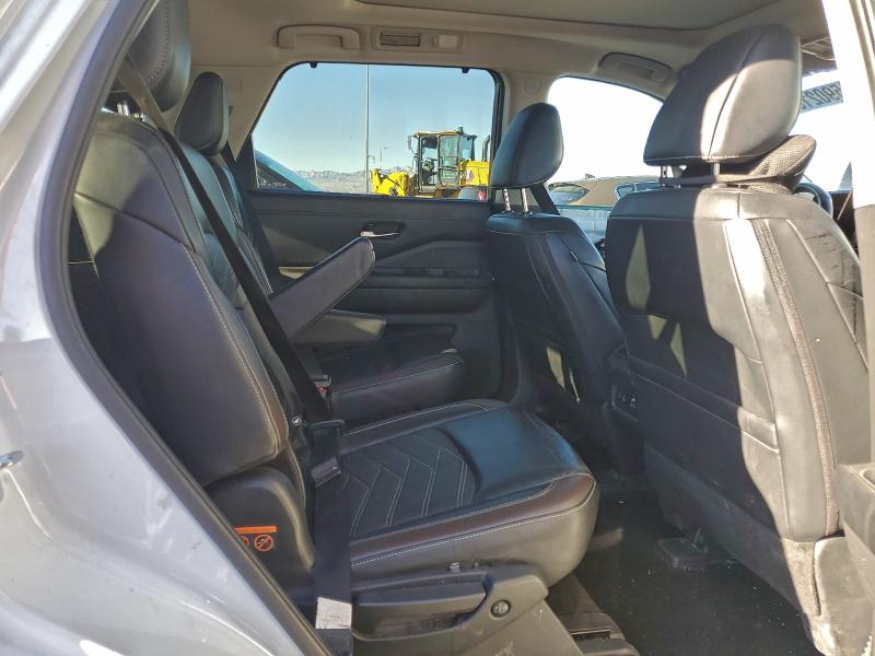 Фото 11 - NISSAN PATHFINDER