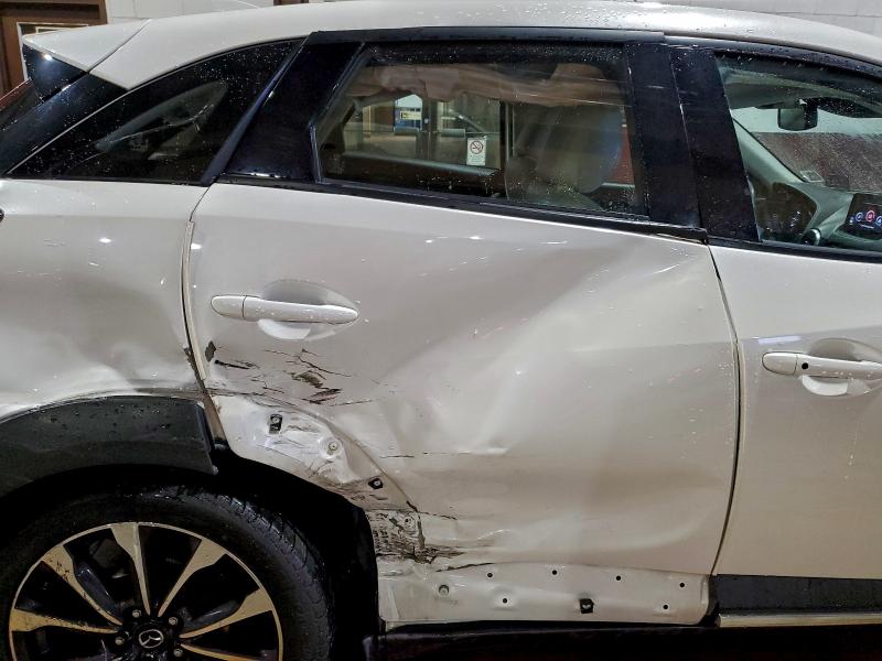 MAZDA CX-3 2019 VIN JM1DKFD70K0408409