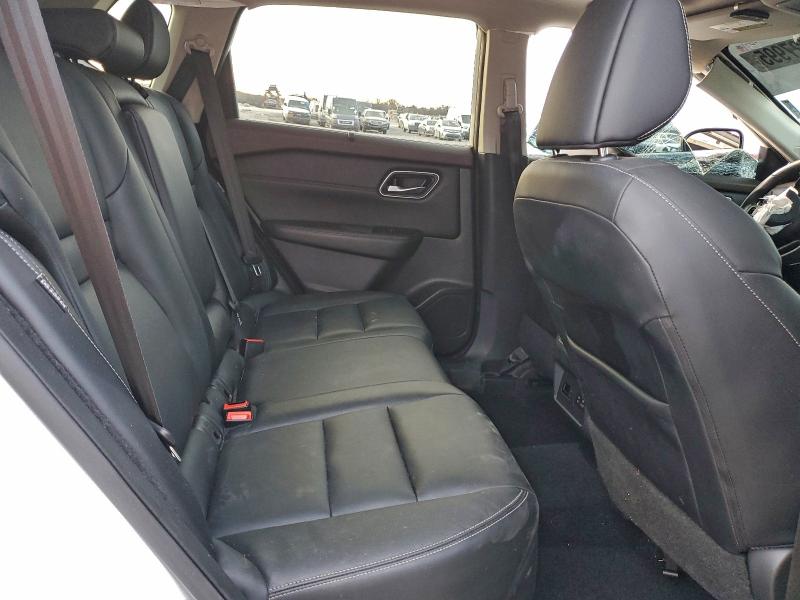 Фото 10 - NISSAN ROGUE