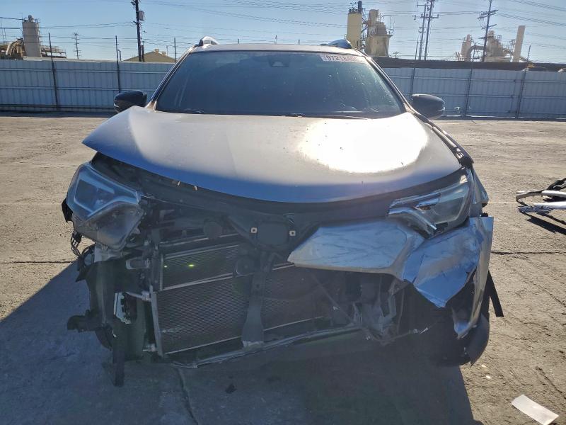 Фото 5 - TOYOTA RAV4