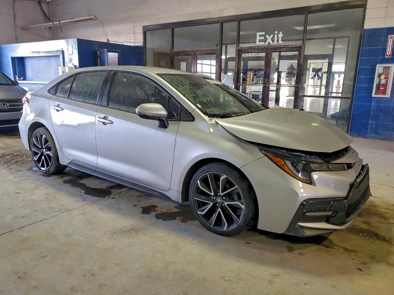 Фото 4 - TOYOTA COROLLA