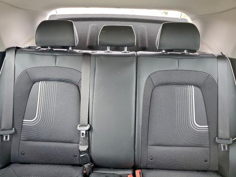 Фото 10 - HYUNDAI VENUE