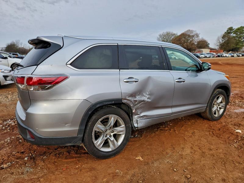 Фото 3 - TOYOTA HIGHLANDER