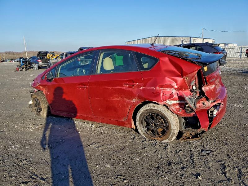 Фото 2 - TOYOTA PRIUS