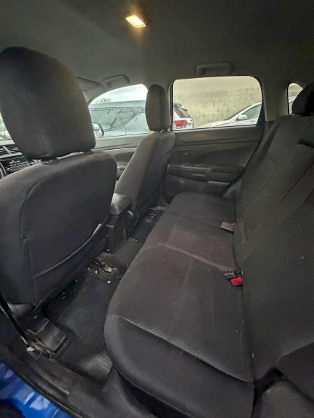 Фото 6 - MITSUBISHI OUTLANDER