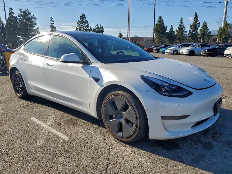 Фото 4 - TESLA MODEL 3