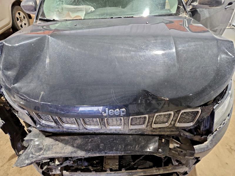 Фото 12 - JEEP COMPASS