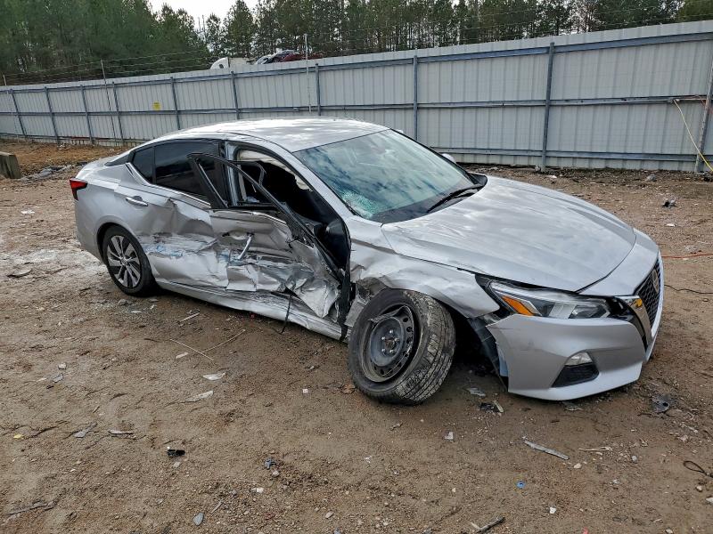 Фото 4 - NISSAN ALTIMA